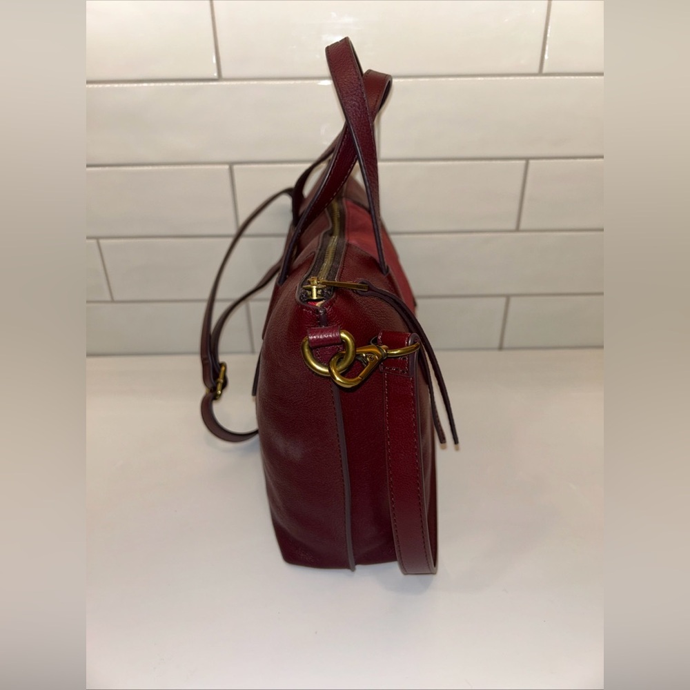 Elegant Burgundy Leather Handbag and Wallet Set - Picture 10 of 16
